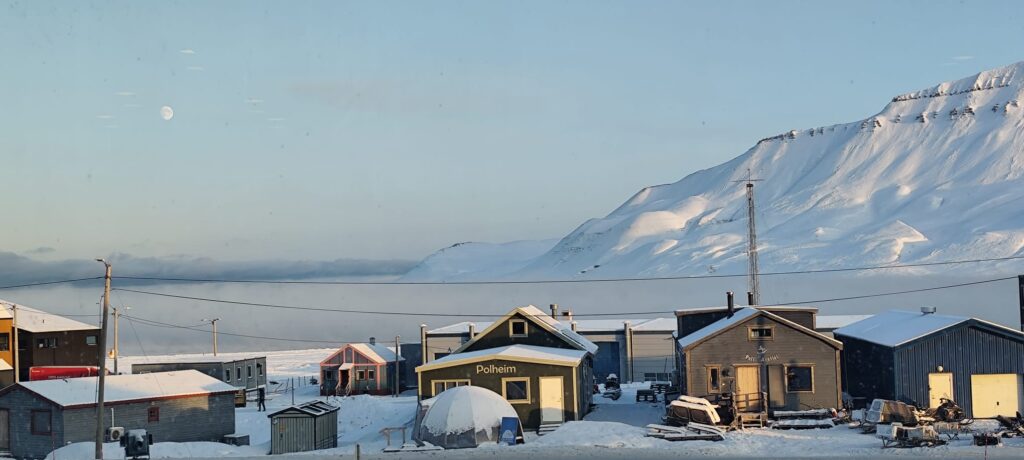 Longyearbyen, Fjord